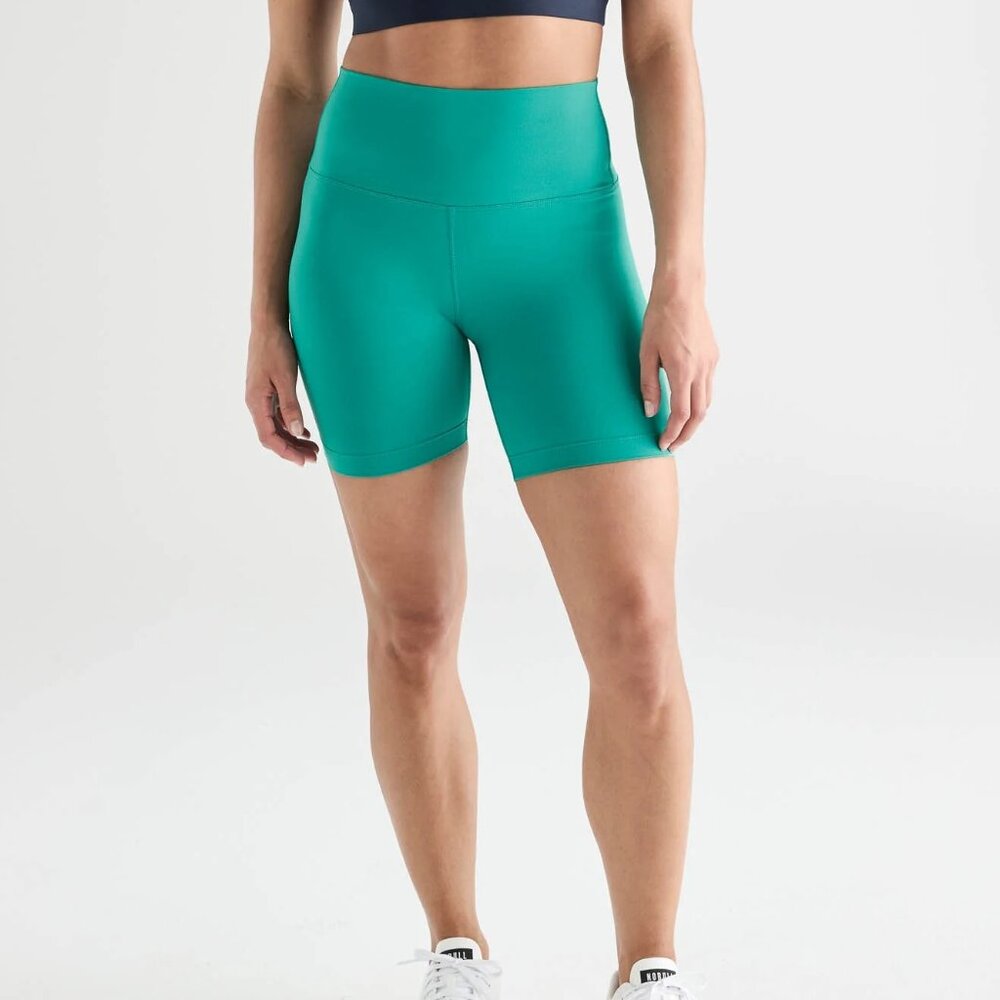 NOBULL Women's High-Rise Matte Short 6" Lagoon Size Small